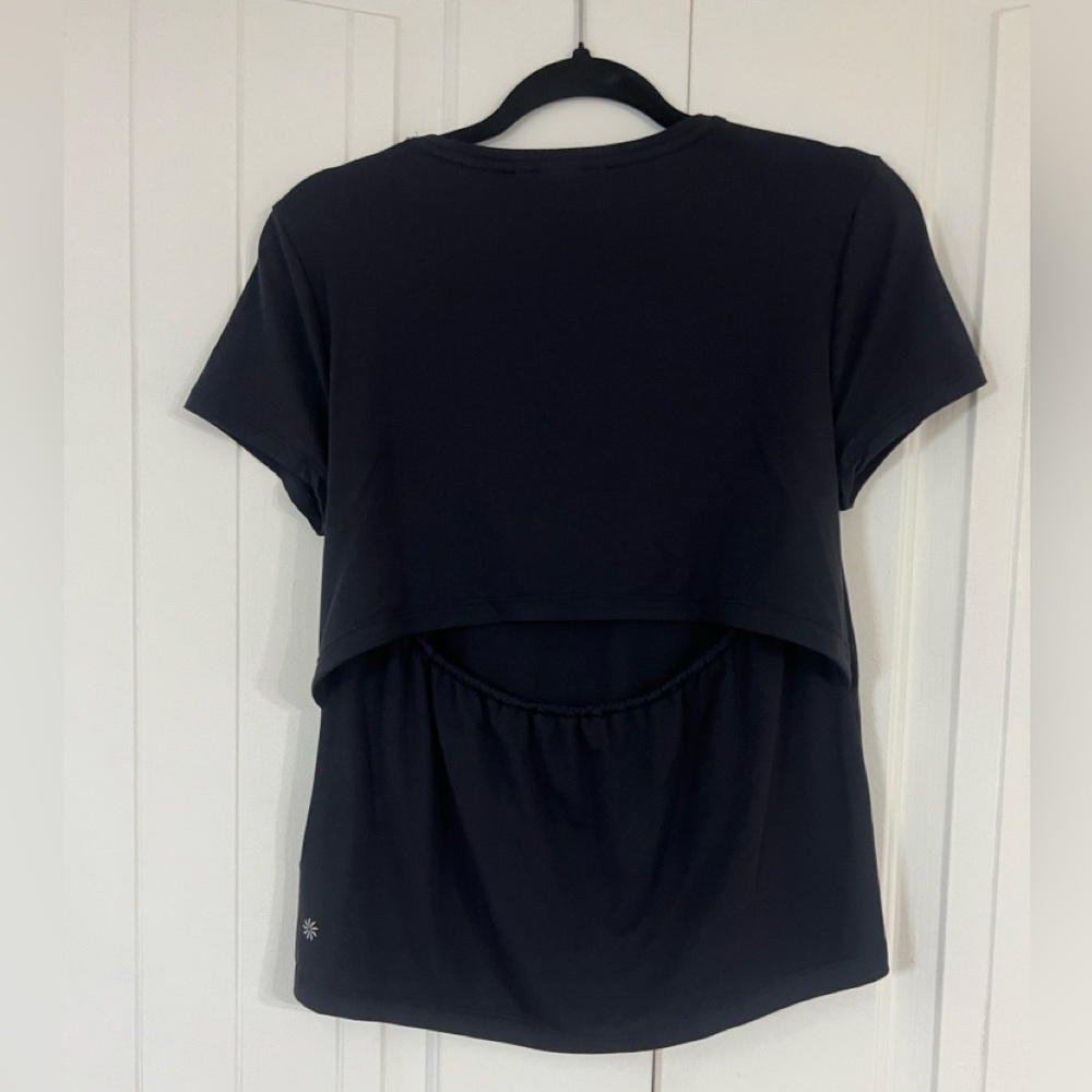 Athleta Women's Size Air Out Cinch Tee in Black, Size Small